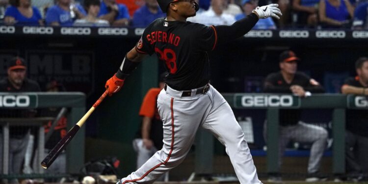 KANSAS CITY, MISSOURI - JULY 16: Pedro Severino #28 of the Baltimore Orioles hits a double in the fifth inning against the Kansas City Royals at Kauffman Stadium on July 16, 2021 in Kansas City, Missouri.   Ed Zurga/Getty Images/AFP (Photo by Ed Zurga / GETTY IMAGES NORTH AMERICA / Getty Images via AFP)